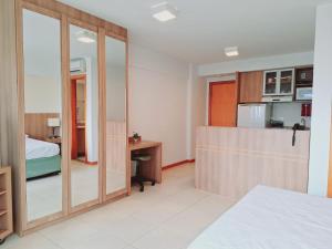 Kitchen o kitchenette sa Saint Moritz Brasília - Flat Particular 704 - com Garagem