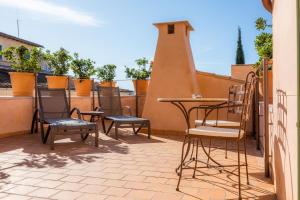 A balcony or terrace at Yartan Boutique Hotel - Adults Only