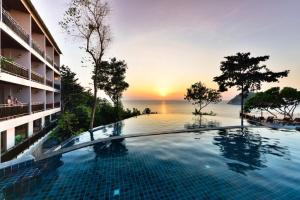 Бассейн в Dusit Buncha Koh Tao by Riya Group или поблизости