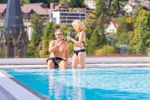 Oaspeți care stau la Wellnesshotel Rothfuß mit Spa und 2 Schwimmbädern