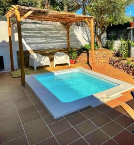 The swimming pool at or close to Villa Paradise Lloret