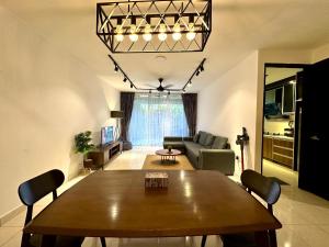 Virtuve vai virtuves zona naktsmītnē BNB Cozy Homestay @ Cyberjaya