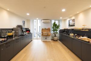 Dapur atau dapur kecil di Fred Hotel Zürich Hauptbahnhof