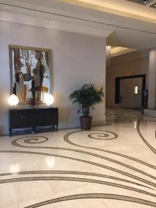 Lobbyen eller receptionen på Luxury Suites International at The Signature