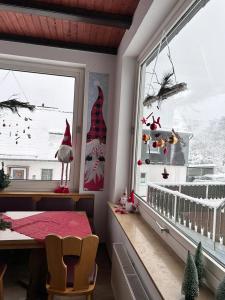 Atpūtas zona naktsmītnē Ferienhaus Astenblick - Ideal für Weihnachtsfeiern und Familienfeiern bietet Schlafplätze für bis zu 35 Personen