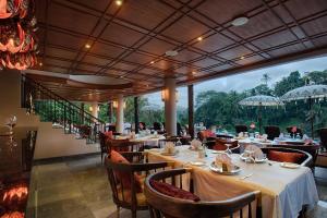 Restorāns vai citas vietas, kur ieturēt maltīti, naktsmītnē Natya Resort Ubud