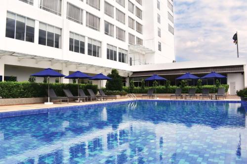 Bazen u ili blizu objekta Novotel Taiping