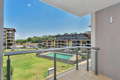 The swimming pool at or close to Darwin Waterfront Short Stay Apartments