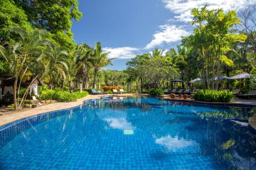 Swimming pool sa o malapit sa Annika Koh Chang , Formerly Ramayana Koh Chang Resort & Spa