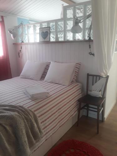 Uma cama ou camas num quarto em El Atico de Villalmar