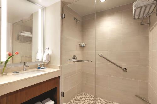 Bilik mandi di Hyatt House Virginia Beach / Oceanfront