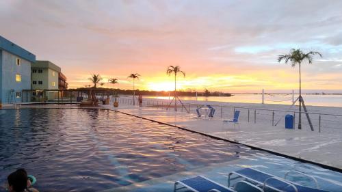 Kolam renang di atau dekat dengan Apart-Hotel Golden Lake 2