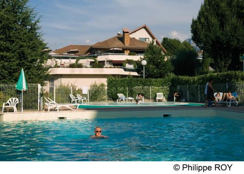 Der Swimmingpool an oder in der Nähe von VVF Lac Léman Évian-les-Bains