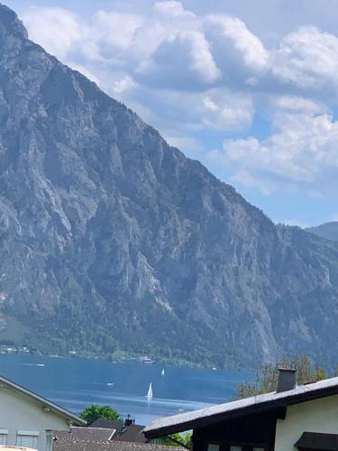 Traum Panorama Apartment mit Berg & Seeblick