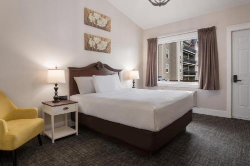 Katil atau katil-katil dalam bilik di Canadas Best Value Inn & Suites-Charlottetown