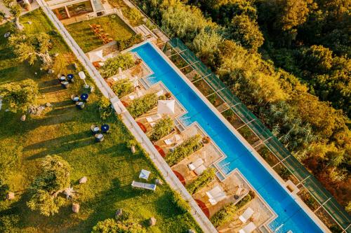 Der Swimmingpool an oder in der Nähe von San Montano Resort & Spa