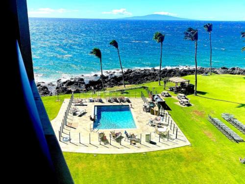 Басейн в или близо до Escape to Your Oceanside Dream in Kihei