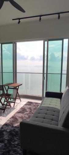 Infinite Seaview with Penang Bridge Suite with Sunrise up to 11 person