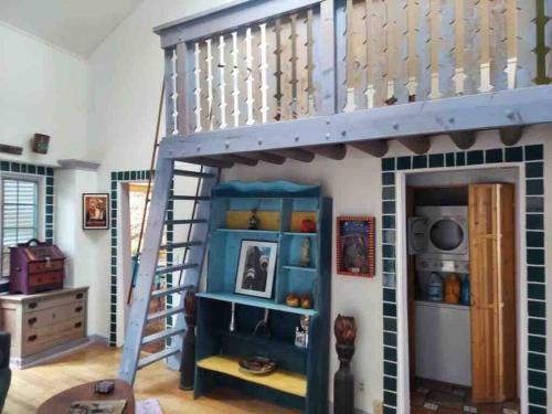 Boho hip bungalow in Old Bisbee