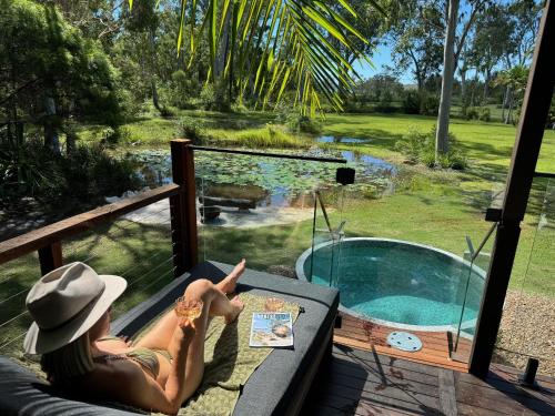 Bazen u objektu Lake Weyba Cottages Noosa ili u blizini