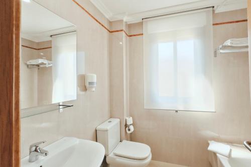 Hotel Mardevela tesisinde bir banyo