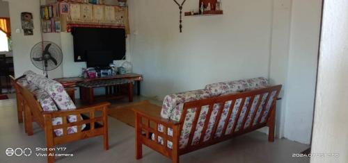 Seating area sa Helena Homestay