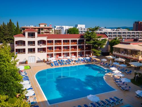 Piscina a Asteria Family Sunny Beach - Ultra All Inclusive o a prop