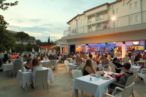 Apgyvendinimo įstaigoje Catty Cats Garden Hotel viešintys svečiai