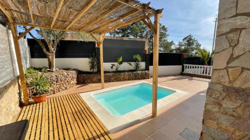 The swimming pool at or close to Villa Paradise Lloret