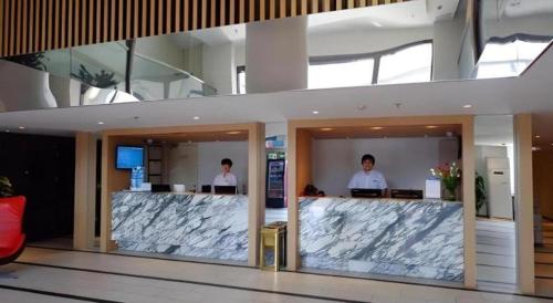 The lobby or reception area at Jinjiang Inn Hotel Tianjin Xinkai Road Branch