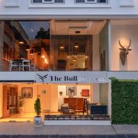 The Bull Boutique Hotel, хотел в района на Heritage Town, Пондичери