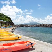 Bird Rock Beach Hotel, hotel v Basseterre