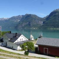 Nes Gard, hotel v mestu Høyheimsvik