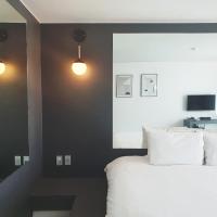 Pampas Hotel Jeju, hotel cerca de Aeropuerto Internacional de Jeju - CJU, Jeju