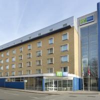 Holiday Inn Express Earls Court, an IHG Hotel, hotel in Hammersmith, London