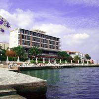 Spetses Hotel, מלון בספצס