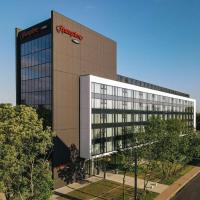 Hampton By Hilton Warsaw Reduta，華沙的飯店