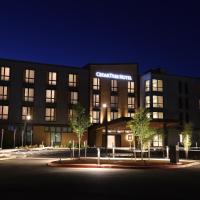 Cedartree Hotel Portland Hillsboro, готель у місті Гіллсборо