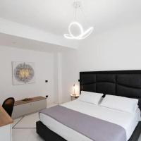 Apartments Hotel Real Suite Napoli Chiaia Mergellina, ξενοδοχείο σε Chiaia, Νάπολη