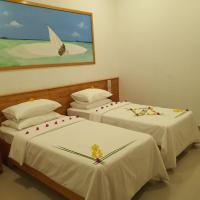 Utheemu Bahaaru Inn, hotel near Hoarafushi Airport - HRF, Dhidhdhoo