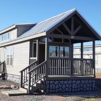 092 Star Gazing Tiny Home near Grand Canyon South Rim Sleeps 8, hotel perto de Aeroporto do Parque Nacional Grand Canyon - GCN, Valle