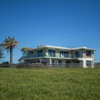 Wills On The Water Beachfront Apartment, hôtel à Bell Block près de : Aéroport de New Plymouth - NPL