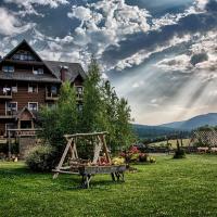 Hotel Carpatia Bieszczadzki Gościniec, מלון בווטלינה