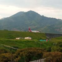 Hospédate cerca al aeropuerto Matecaña, hotel perto de Aeroporto Internacional Matecaña - PEI, Pereira