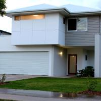 Petrie Beach Holiday Home, hotel dicht bij: Luchthaven Mackay - MKY, Mackay