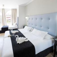 Hotel Toboso Chaparil, hotel i Nerja City Centre, Nerja