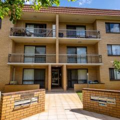 Walk to Surf Beach, Club and Shops - Sands Court Boyd St, Woorim