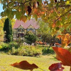 Oaktree Guest House