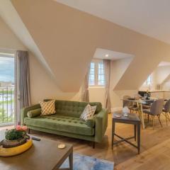 Luxury Penthouse - Castle Views - 2 Bed & Parking