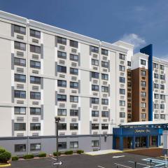 Hampton Inn Newark Airport